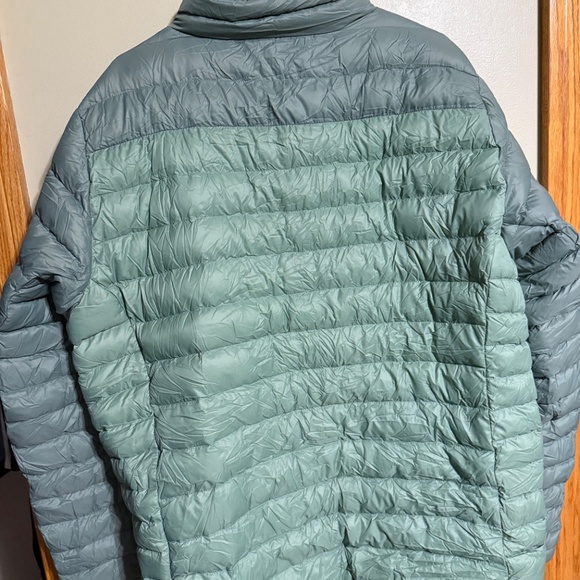 Patagonia Down Sweater Jacket - Mens XL - Picture 4 of 4